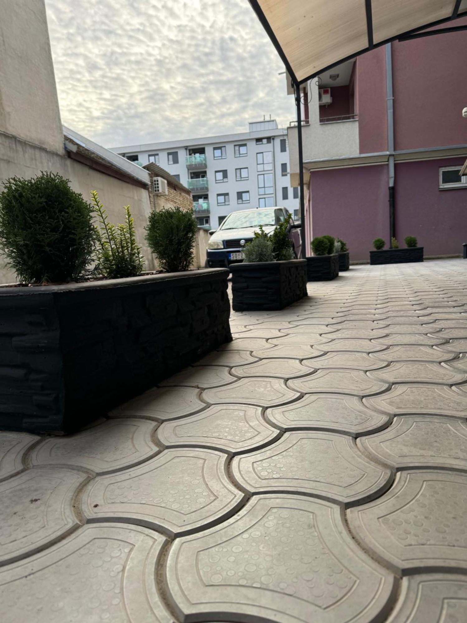 Apartments Tema Zombor Kültér fotó